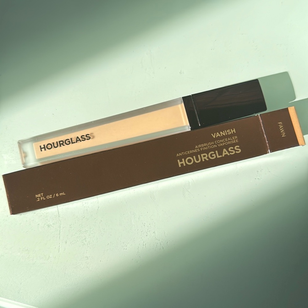 HOURGLASS - Vanish Airbrush Concealer, Fawn - Light medium (warm undertone)